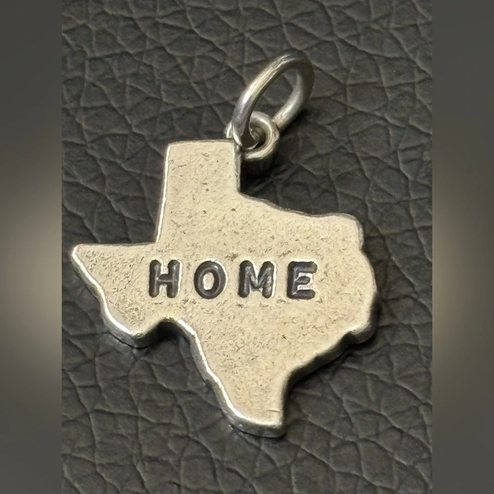 Retired James Avery Sterling Silver 